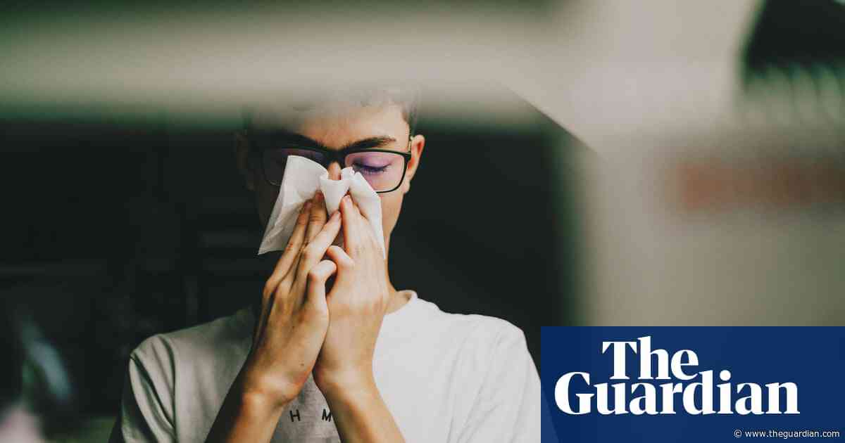 Pollen is everywhere. But do I have allergies or a cold?