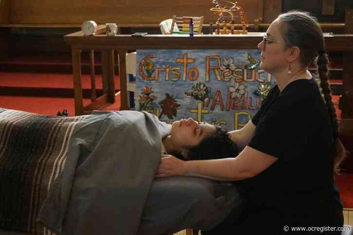 Altar acupuncture: A Minneapolis church brings well-being sessions to its migrant ministry