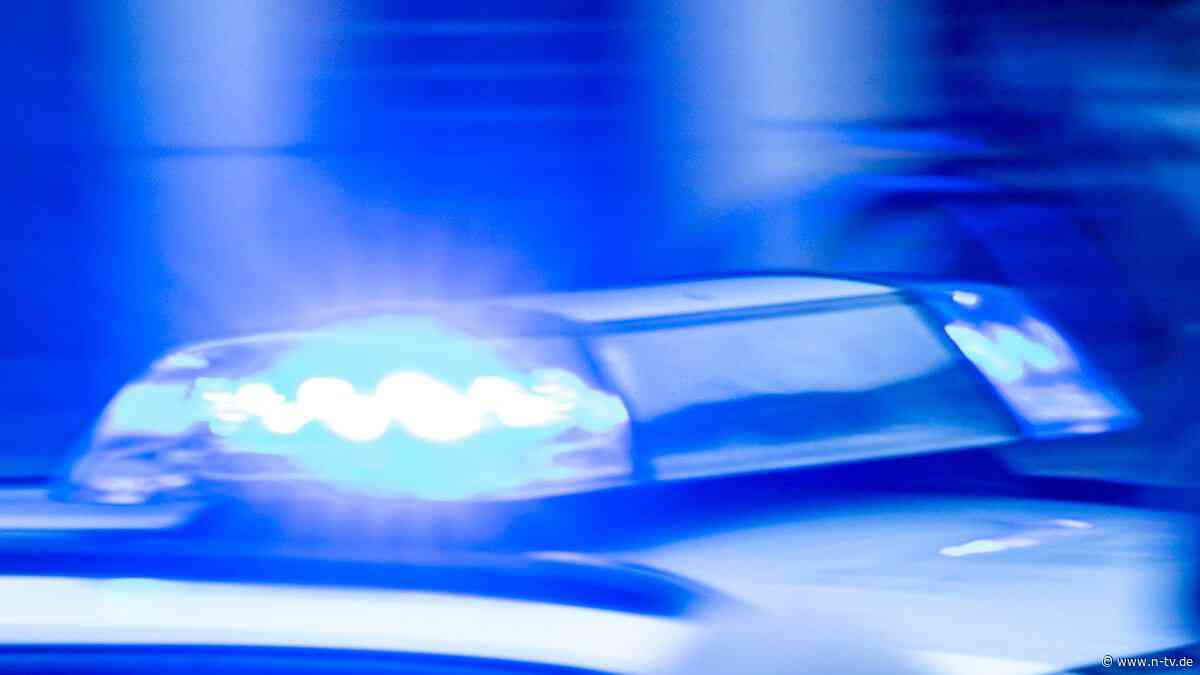 Fahrer festgenommen: Mann fährt in Stuttgart mit Auto mehrere Menschen an
