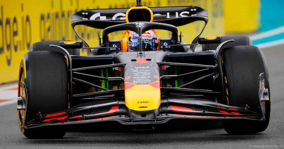 Kersverse papa Max Verstappen noteert derde tijd in eerste en enige training, Oscar Piastri het snelst