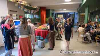 Het Oude Badhuis opent vernieuwde foyer en bar met foto-expo en feest: “We willen ons nog meer openstellen voor de buurt”