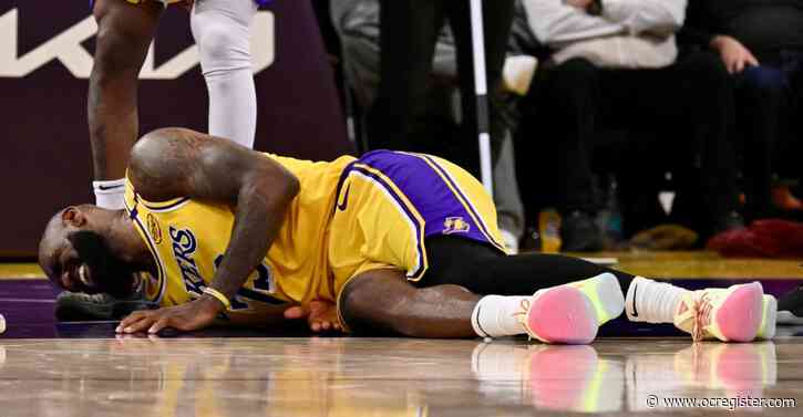 LeBron James suffered knee injury in Lakers’ Game 5 loss to Timberwolves