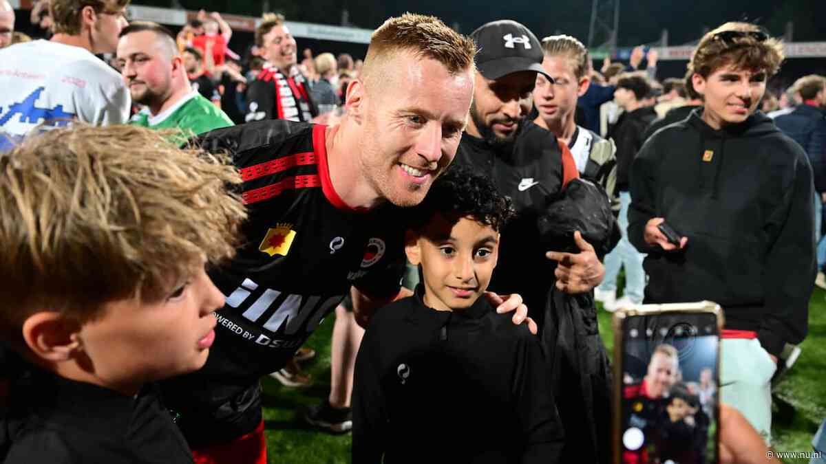Excelsior dolblij na promotie naar Eredivisie: 'Ik liet mezelf net helemaal gaan'