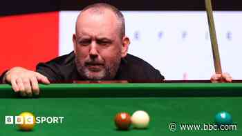 Williams has 'big decision' to make on eye surgery