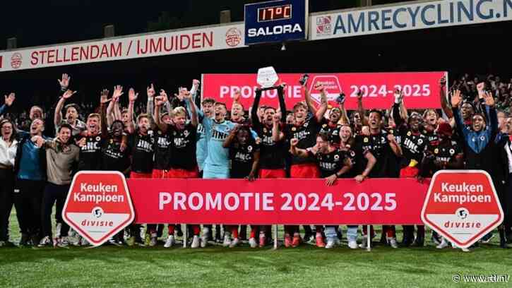 Excelsior-coach Den Uil roemt teamprestatie na promotie
