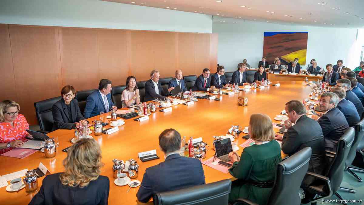 Wie viel Übergangsgeld bekommen ehemalige Minister?