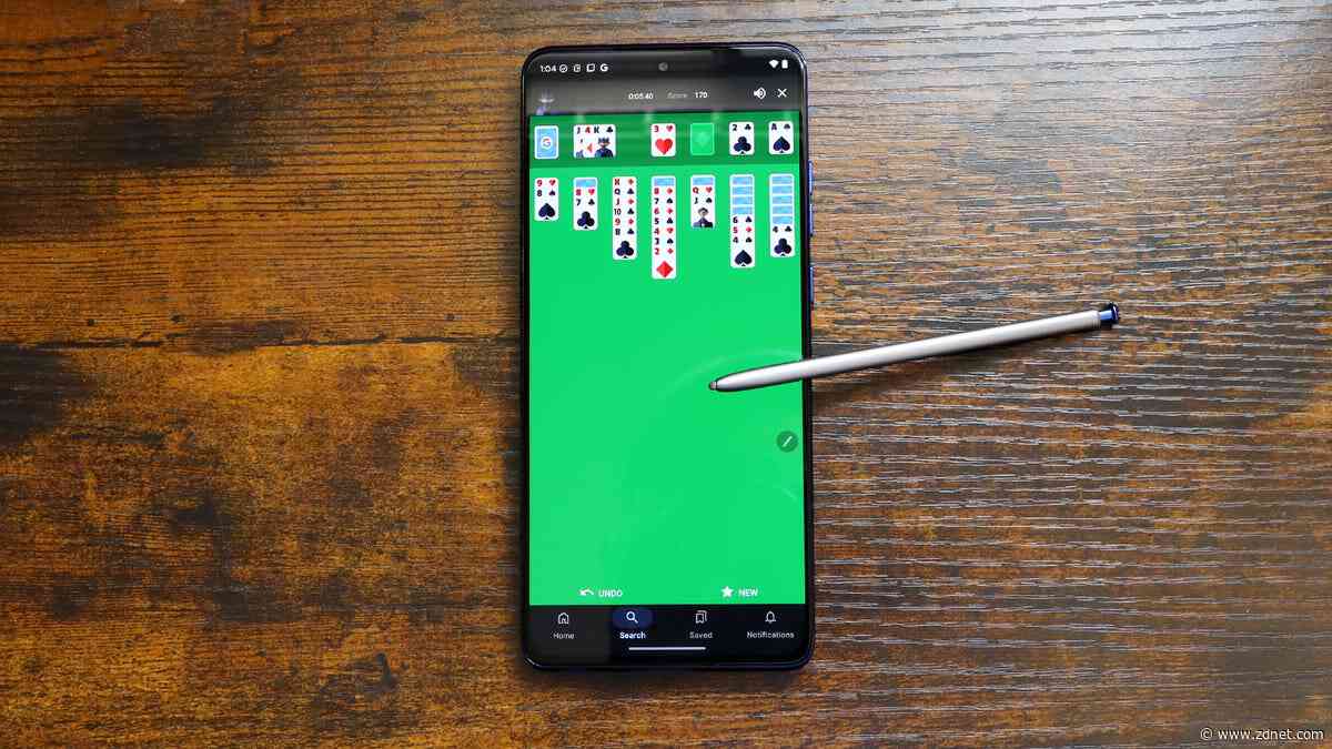 This $400 Motorola phone has no business being this good (and it has a stylus)