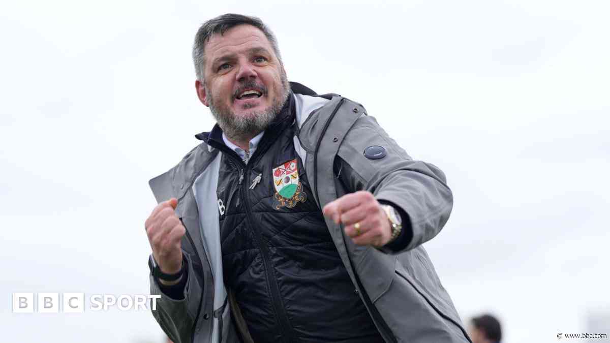 Promoted Barnet agree new deal with boss Brennan