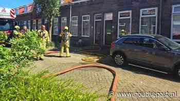Woning vol rook door vergeten pannetje in Willem Tombergstraat