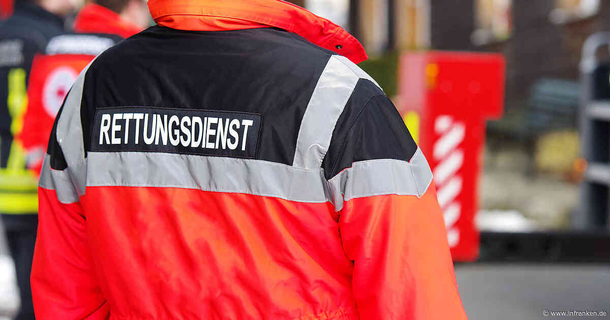 Marktbreit: Mann (42) attackiert Sanitäter - Polizei greift ein
