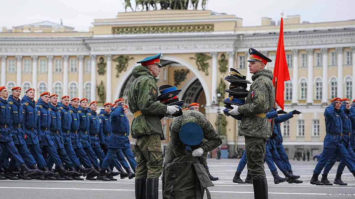 Siegesparade zum 80. Jahrestag: Selenskyj warnt andere Staatschefs vor Moskau-Besuch