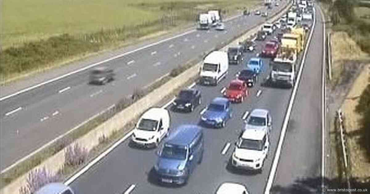 M4 traffic held after accident