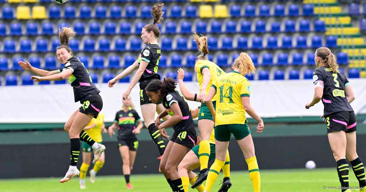 Ongelooflijke arbitrale dwaling houdt titelstrijd Vrouwen Eredivisie tot laatste dag spannend
