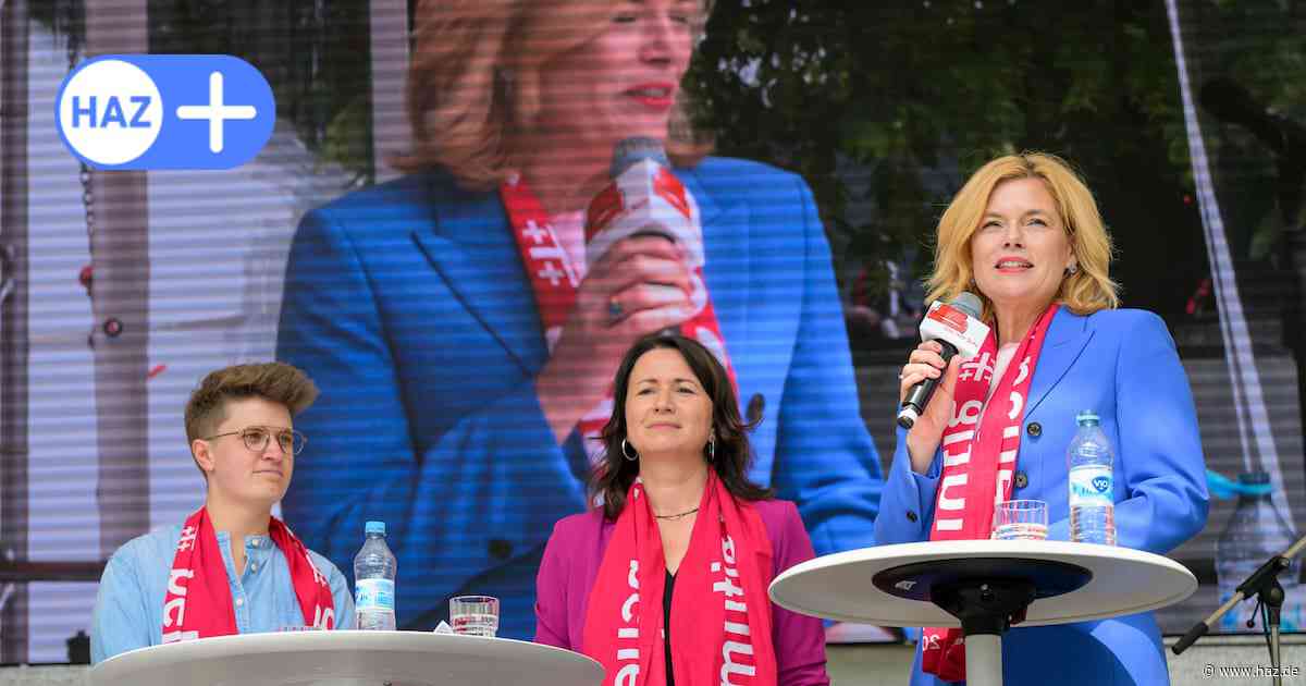 Widerspruch beim Kirchentag Hannover: Julia Klöckner bleibt bei Kirchenkritik