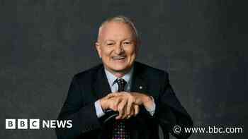 Veteran ABC election analyst Antony Green hosts final broadcast