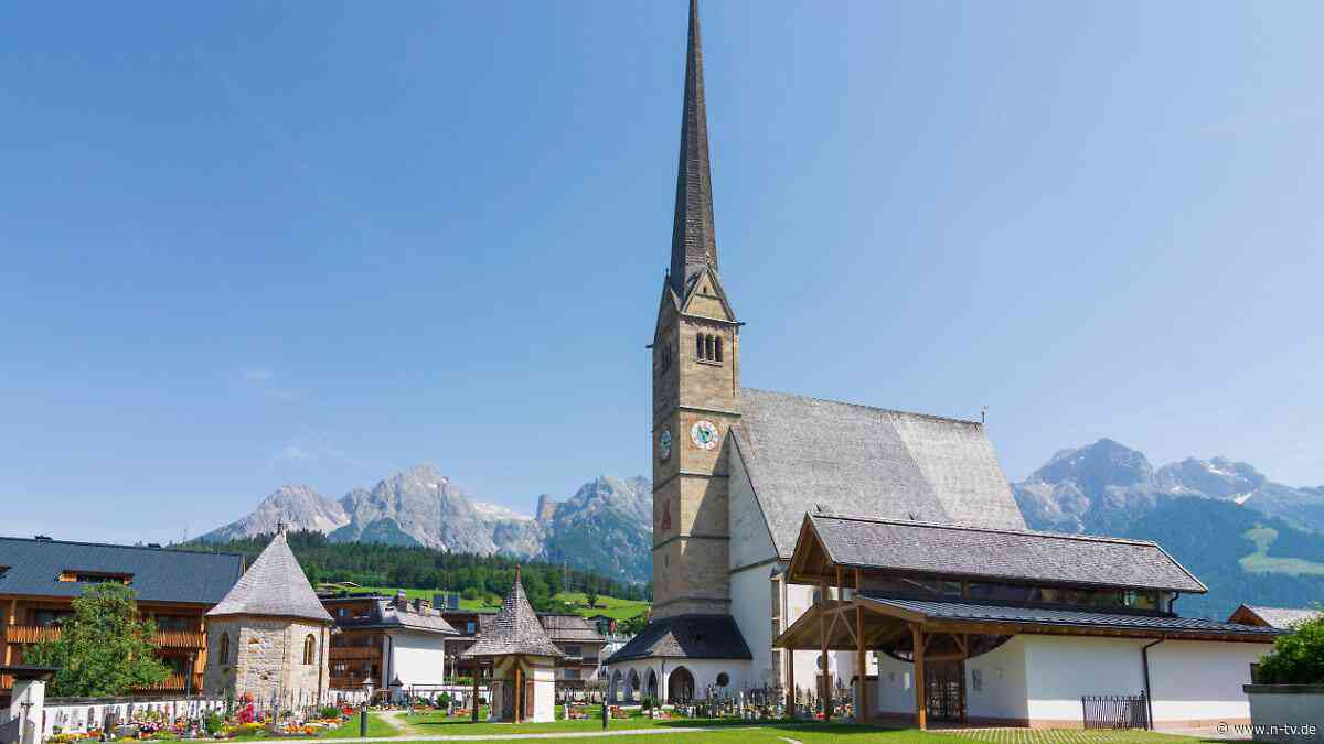 Polizei sucht Täter: Deutsche in Österreich auf offener Straße erschossen