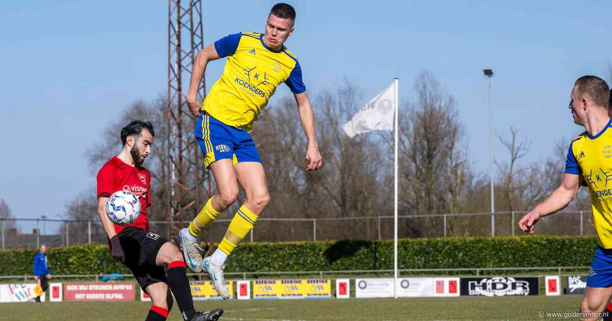 Voetbal Arnhem | De Paasberg draagt zege op aan clubicoon, DUNO schietschijf koploper