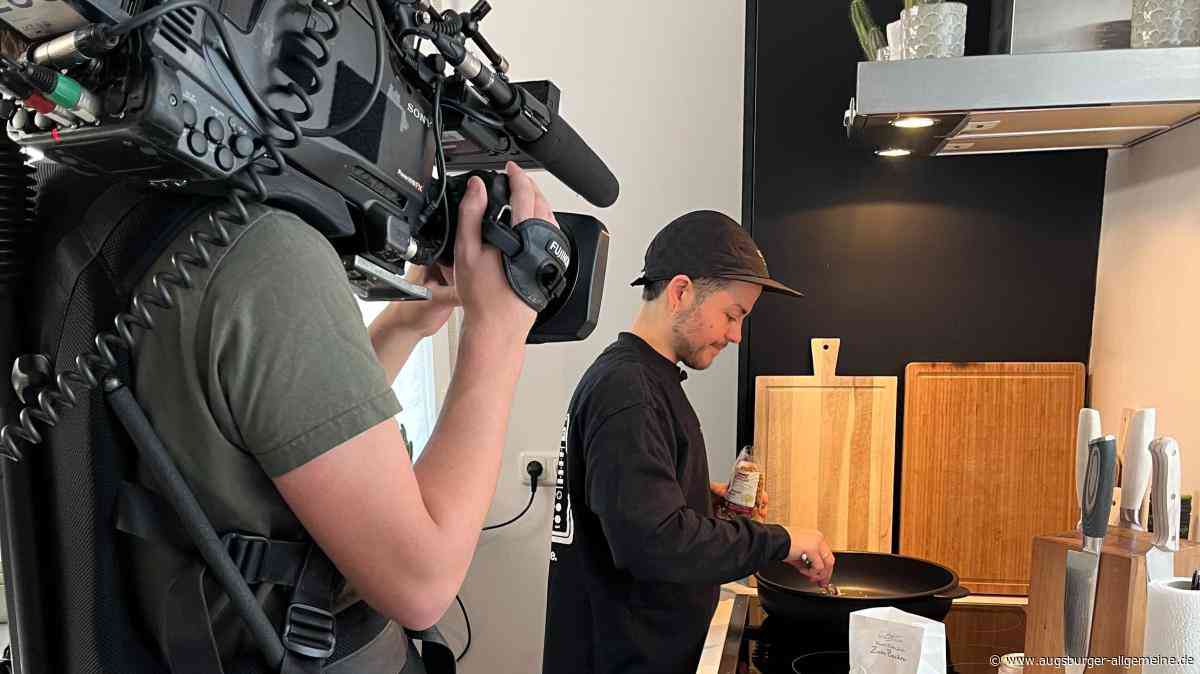 Augsburger Influencer will bei „Das perfekte Dinner“ mit „Puppenkisten-Menü“ punkten
