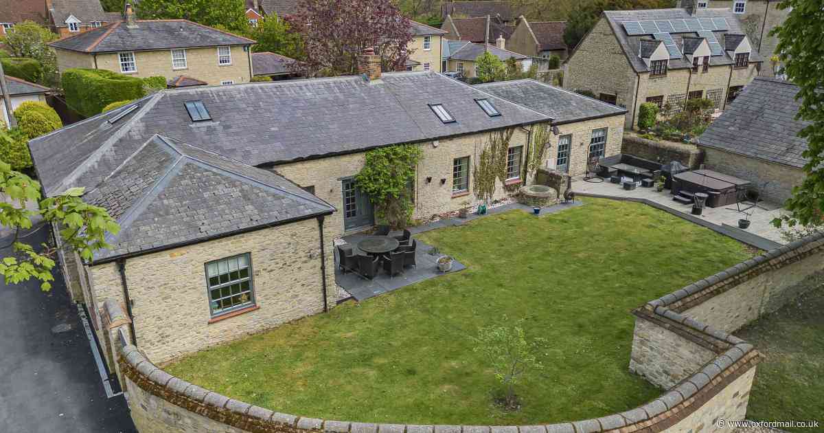 Converted Bicester coach house on the market for £995k