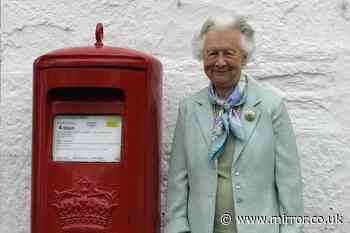 Late Queen's cousin, Mary Dowager Countess of Strathmore, dies at home