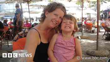 Teenager releases original song in memory of mum
