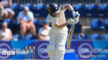 Gorvin puts Glamorgan on top against  Derbyshire