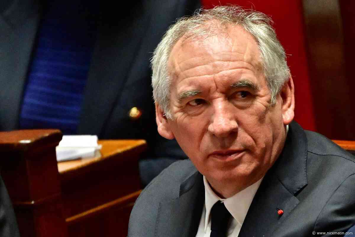 Meurtre dans une mosquée: Bayrou défend le terme "islamophobie"