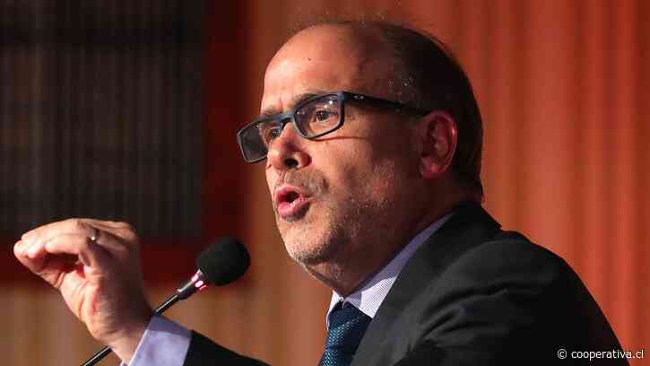 Tribunal Supremo de la DC declaró a Alberto Undurraga "cesado" como candidato presidencial