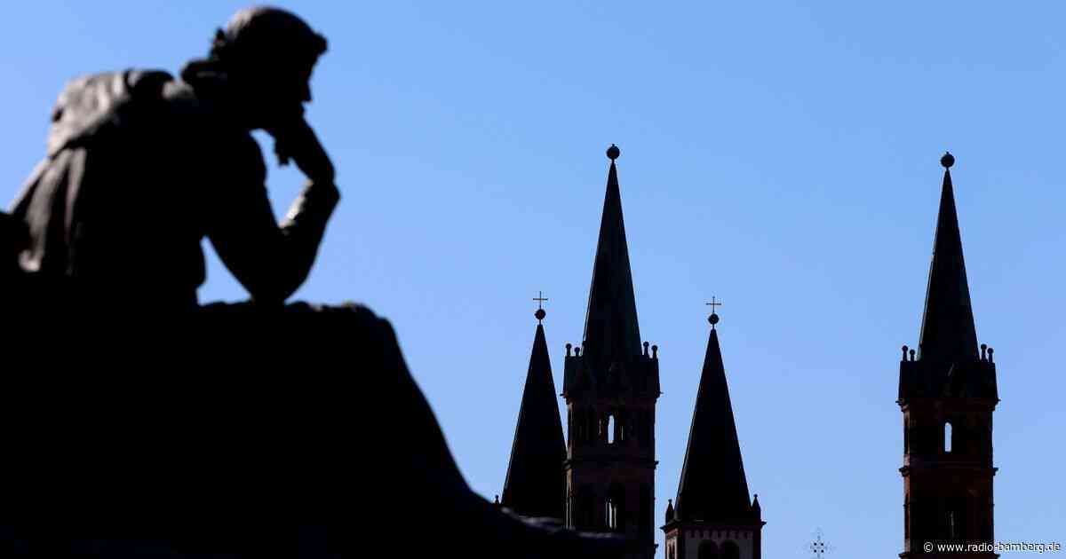 Würzburger wählen neuen Oberbürgermeister