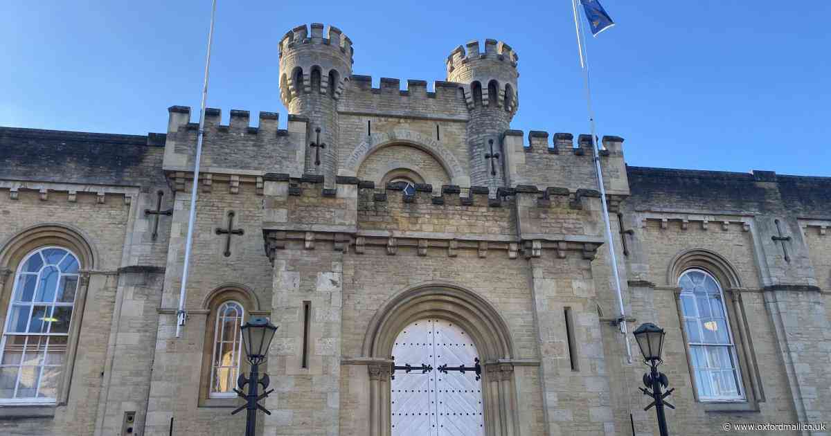 Inquest opens after man found dead in Oxfordshire town home