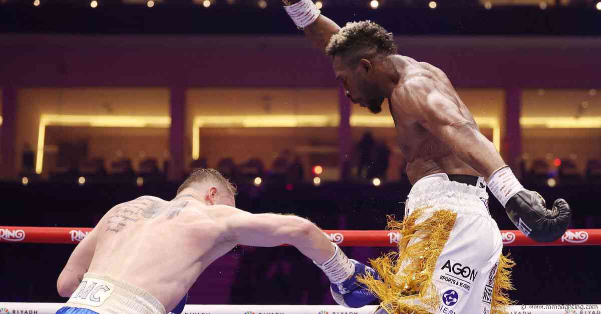 ‘Embarrassing’: Jake Paul, pros rip Canelo Alvarez’s dreadful win over William Scull