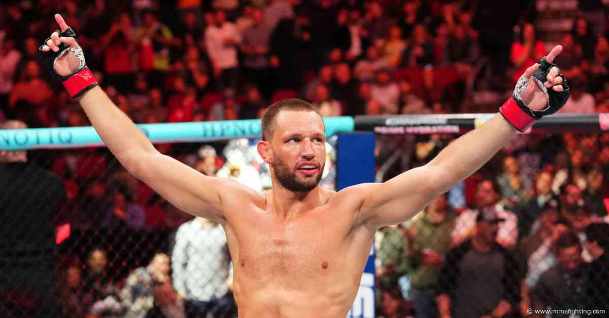 UFC Des Moines bonuses: Reinier de Ridder scores $50K after knocking off Bo Nickal