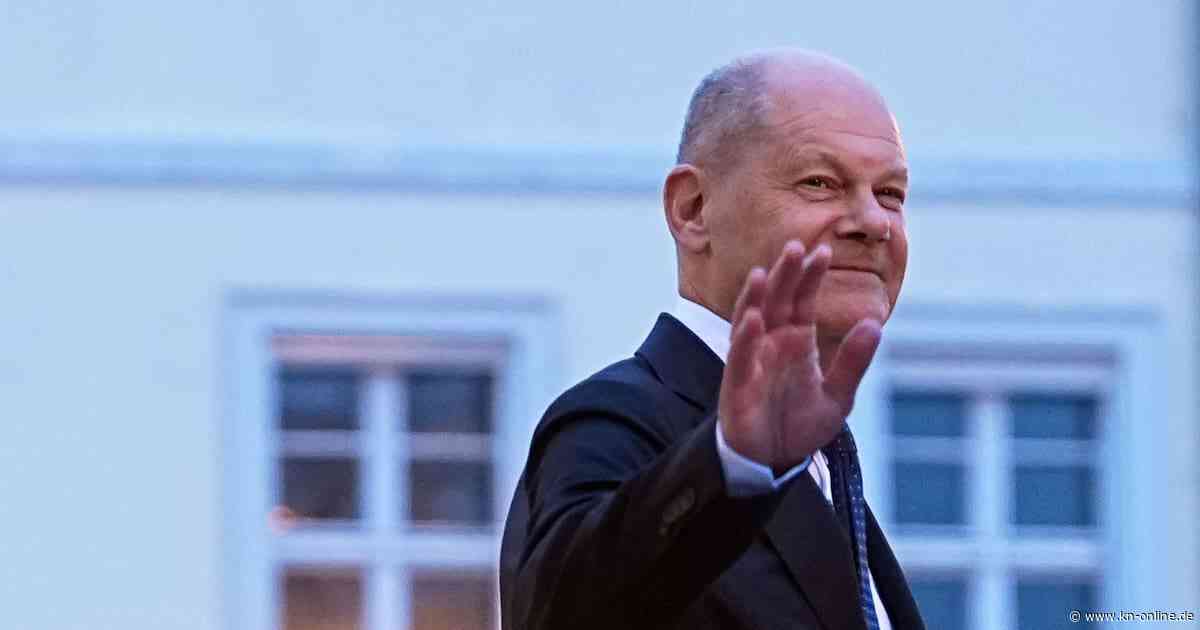 Großer Zapfenstreich für Olaf Scholz live im TV: Uhrzeit, Sender, Songs