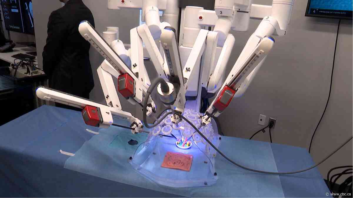 Robotic surgery centre using AI opens at Montreal hospital