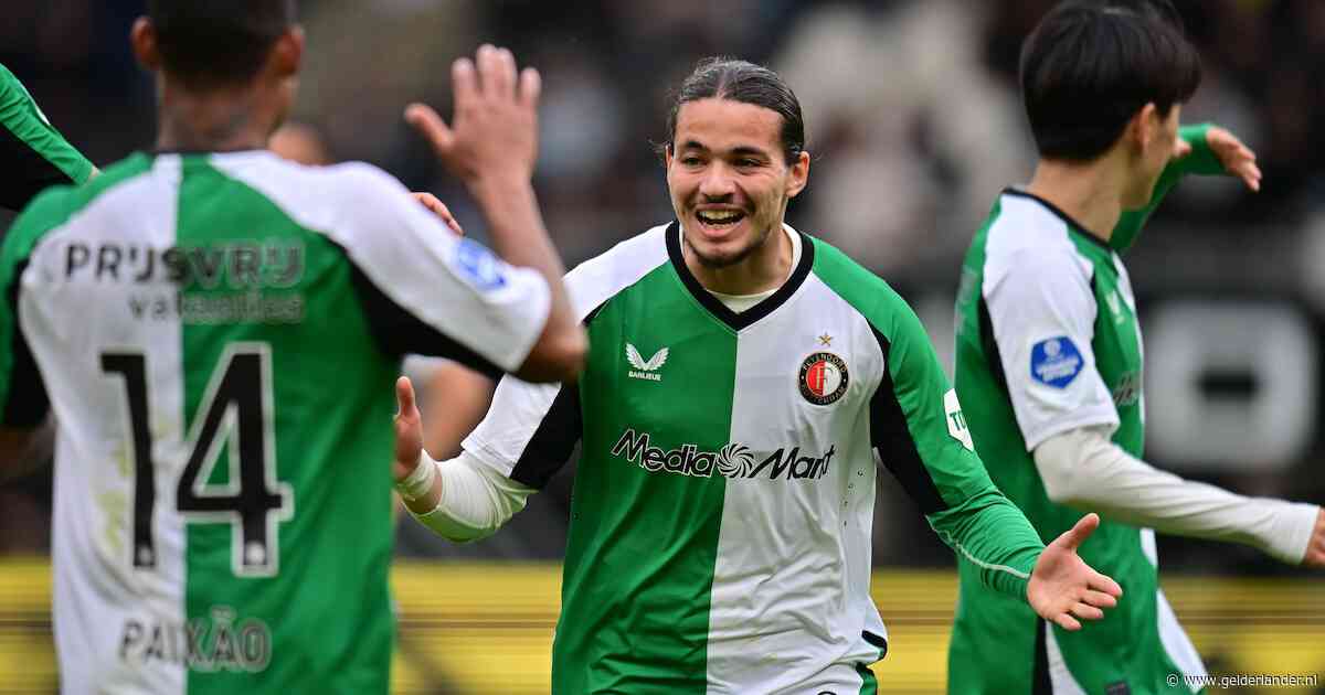 Feyenoord met ‘hogeschoolvoetbal’ richting kraker tegen PSV: ‘In het lezen van een wedstrijd zijn de spelers zo slim’