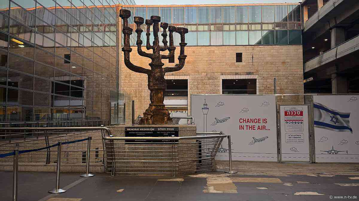 Armee meldet Munitionssplitter: Huthi-Rakete schlägt nahe des Flughafens von Tel Aviv ein