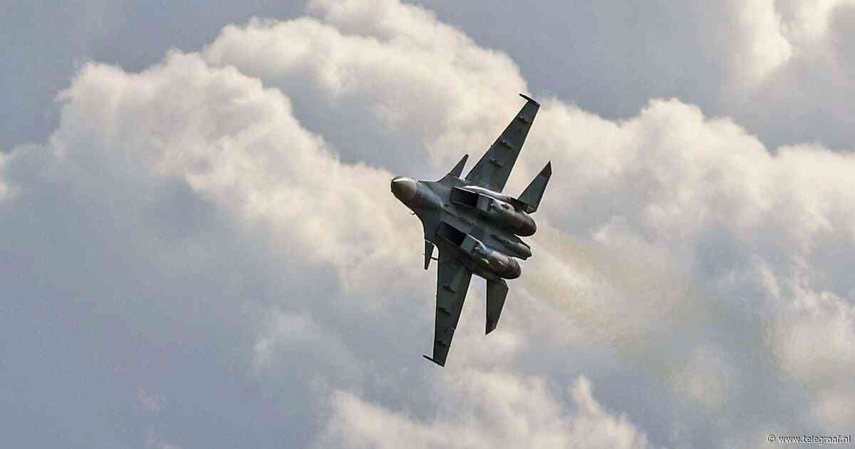 Oekraïense primeur: Russisch gevechtsvliegtuig vernietigd met maritieme drone