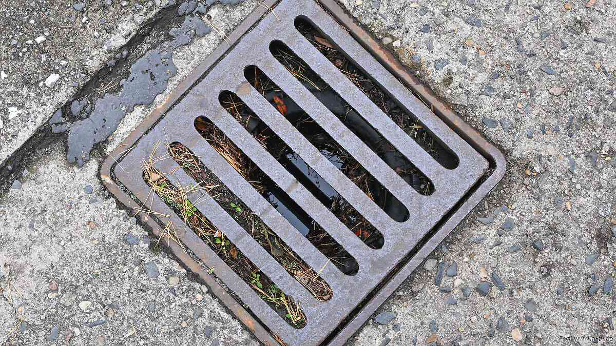Unglück in Braunschweig: 29-Jähriger steckt kopfüber in Gully und stirbt