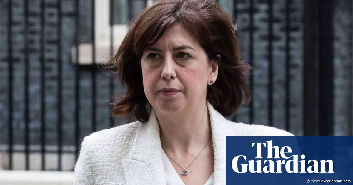 No 10 backs Lucy Powell after her apology for grooming gangs remark