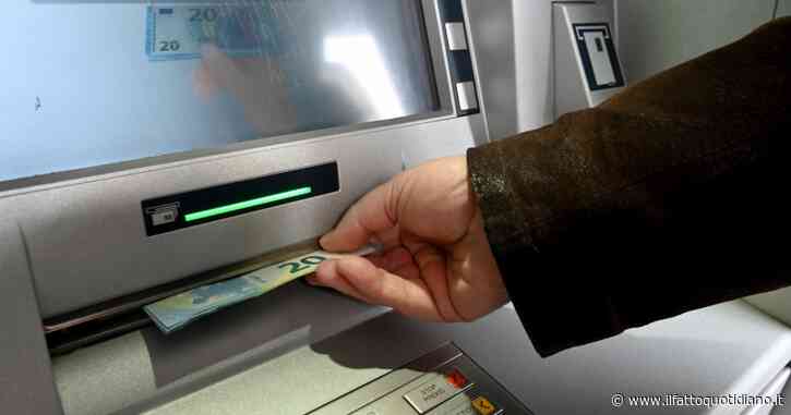 Tenta di rapinare un bancomat ma la bomba le esplode tra le mani: “Qualcosa è andato storto”. Muore donna di 38 anni