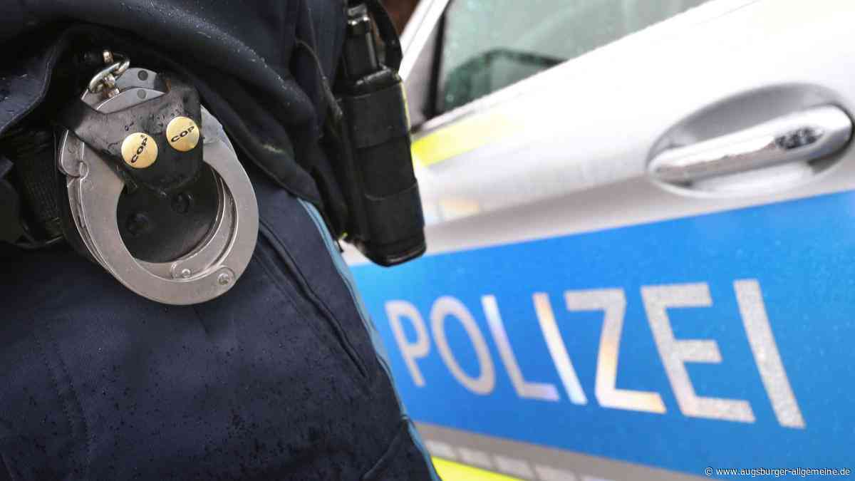 Streit zwischen zwei Gruppen in Augsburg eskaliert: Mann mit Messer verletzt