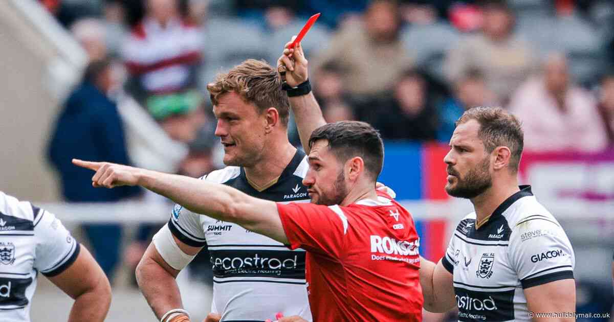 Sky Sports pundits weigh in on ‘reckless’ Liam Knight challenge as Hull FC verdict given