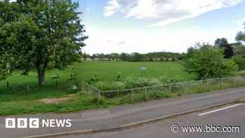 Four teenagers arrested after boy stabbed in face