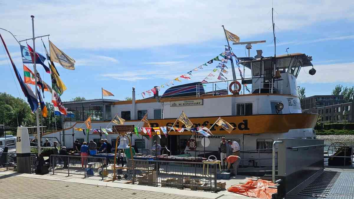 Feest van jubilerende Vereniging de Binnenvaart is met 300 bezoekers ‘een groot succes’