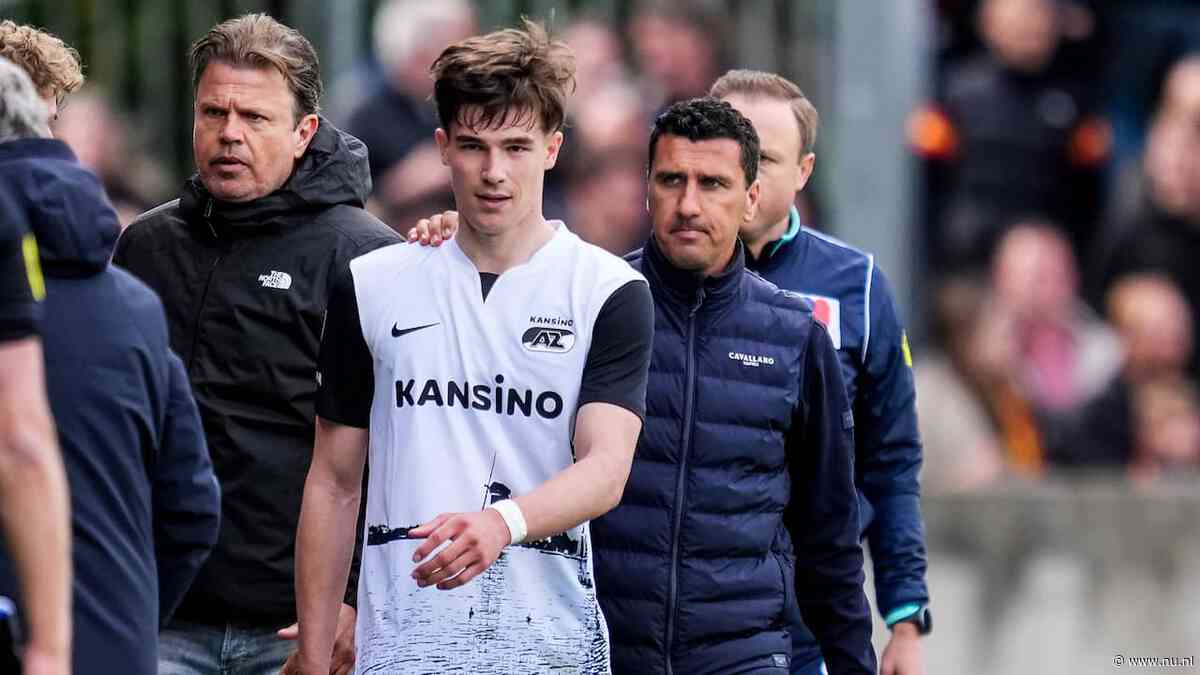 Rode kaart Goes volgens AZ-coach Martens onterecht: 'Anders viert hij het niet'