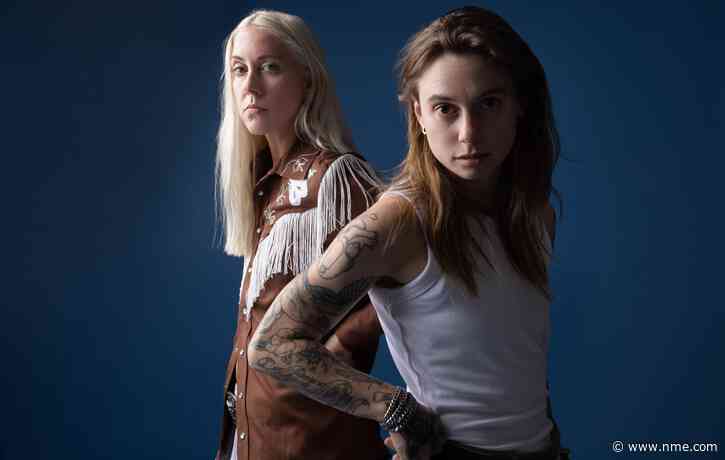 Julien Baker cancels remainder of tour with Torres to “focus on her health”