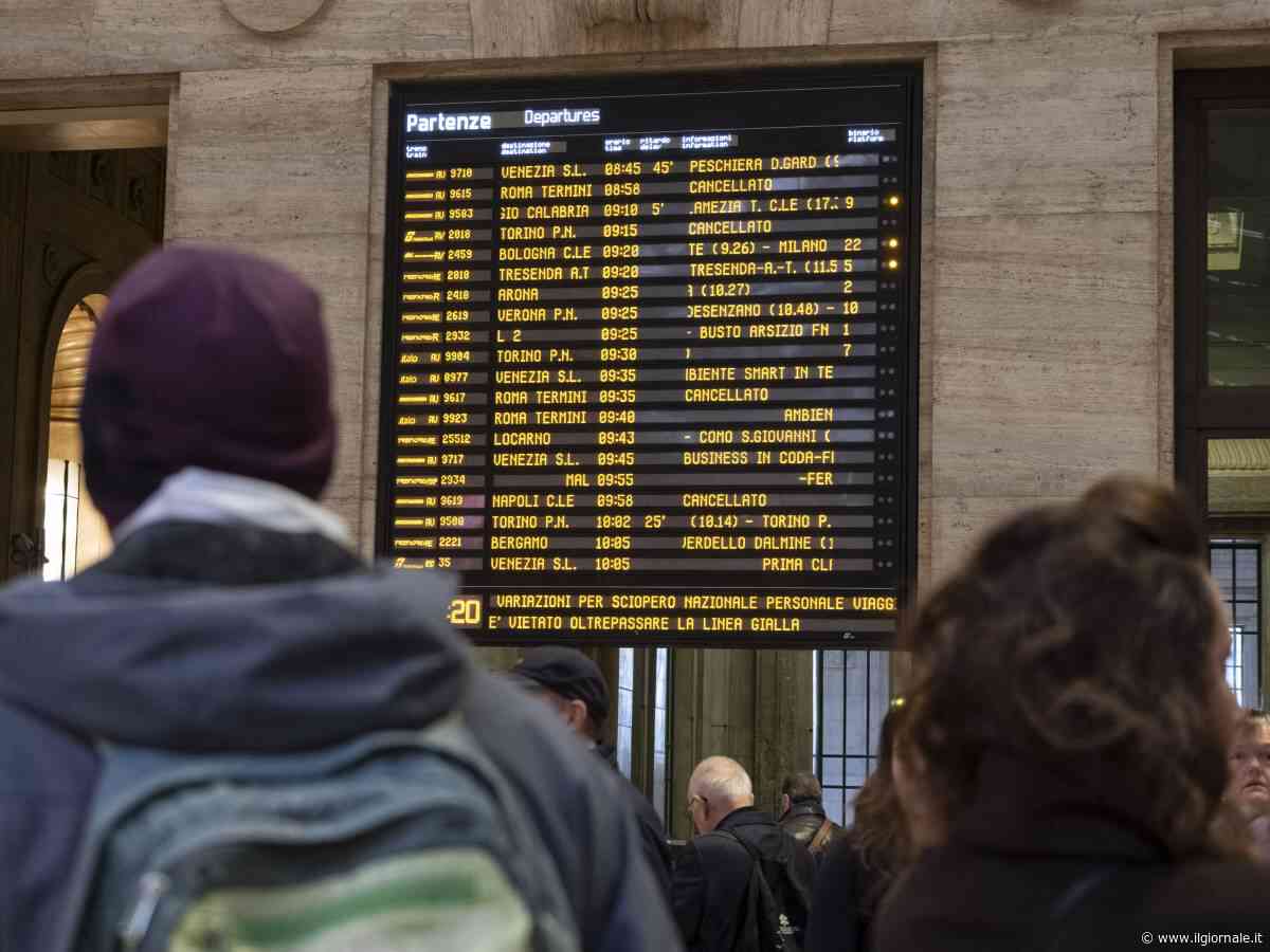 Treni, aerei e bus: tra scioperi e mobilitazioni maggio nero per chi viaggia