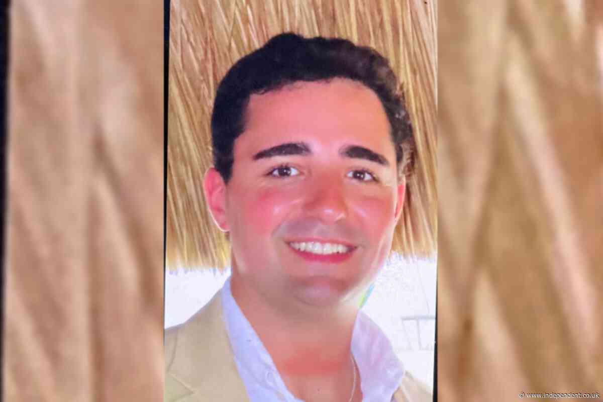 Hundreds join search for missing New York Democrat on Long Island