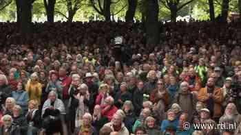 Alternatieve dodenherdenking druk bezocht: 'Wat betekent nooit meer?'