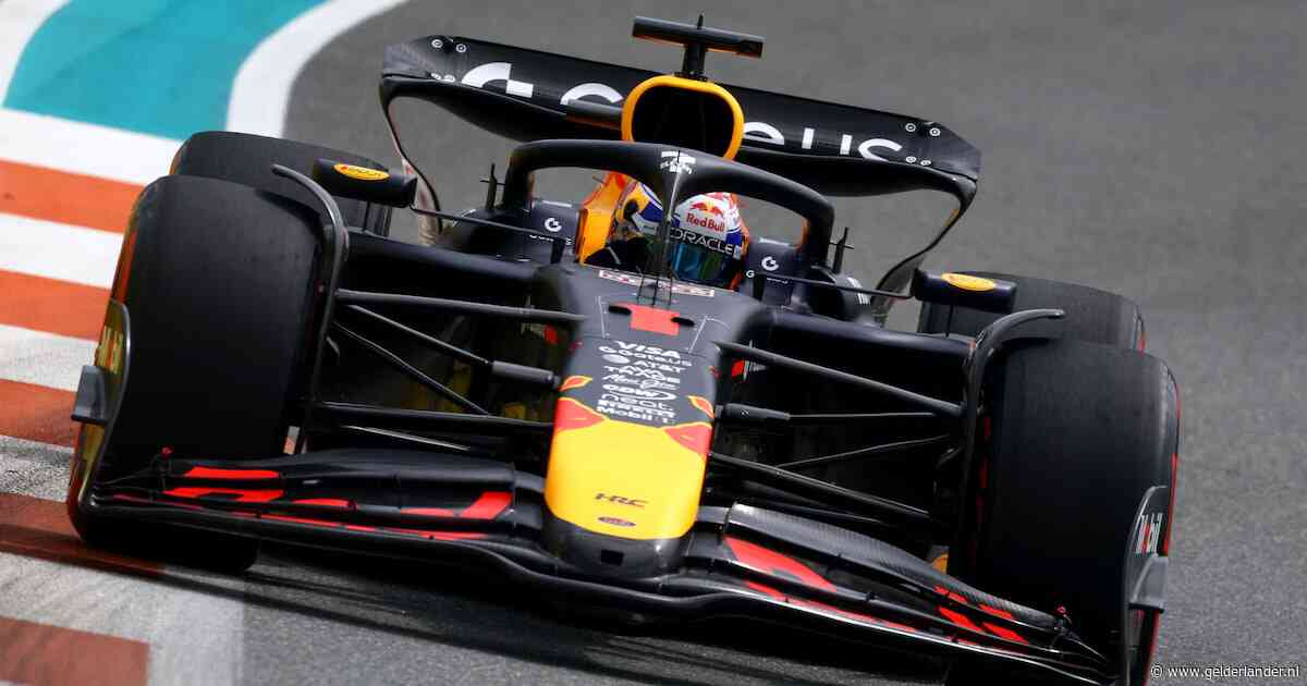 LIVE Formule 1 | Max Verstappen behoudt leiding na chaos bij de start, mogelijk regen op komst